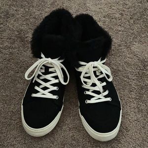 Black Hightop Shoes with Fur